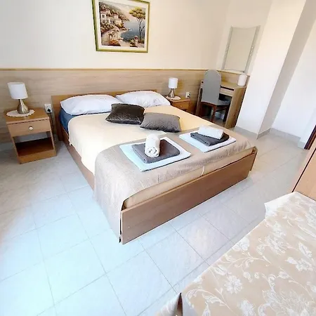 B & B Apartments Palma Medulin 3*