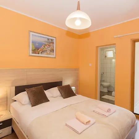 بيت ضيافة B & B Apartments Palma Medulin ميدولين