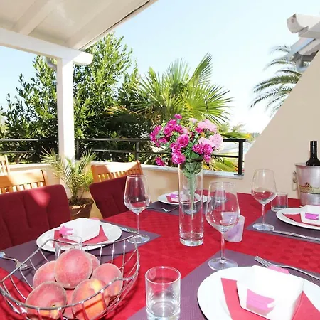 בית הארחה B & B Apartments Palma Medulin